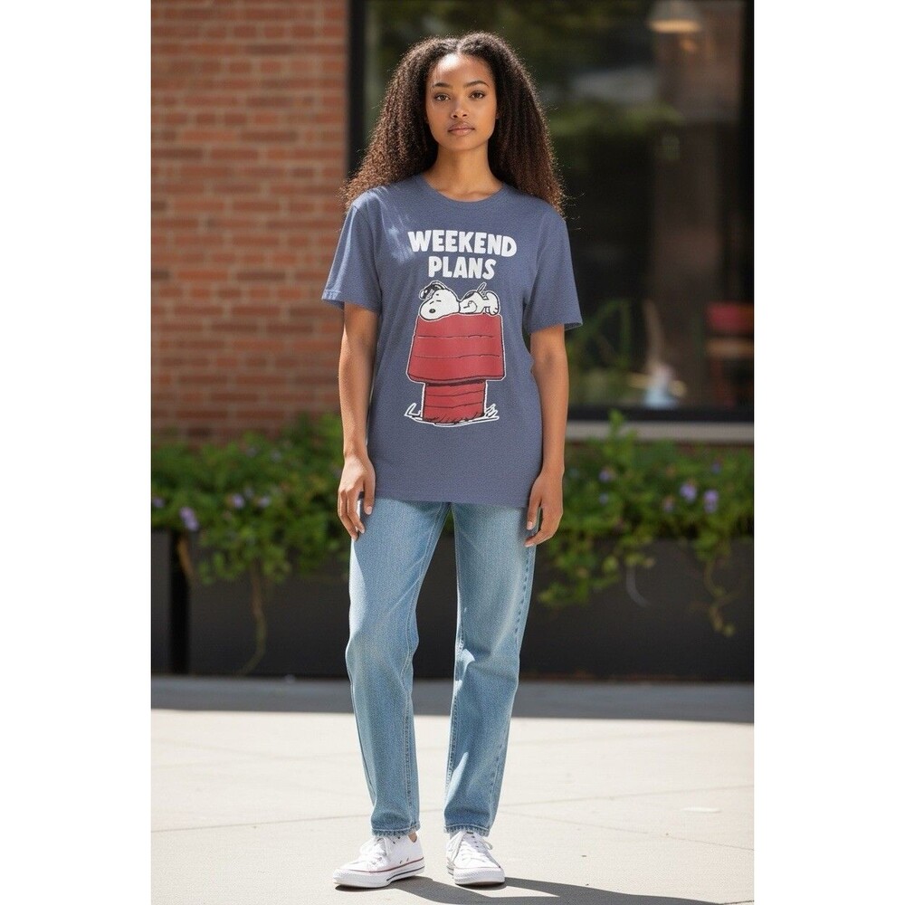 Peanuts Snoopy Blue Graphic T-shirt Weekend Plans Size S Movie Cartoon